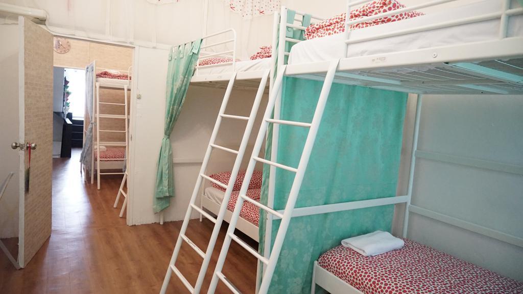 Blue Jasmine Hostel Бангкок Номер фото